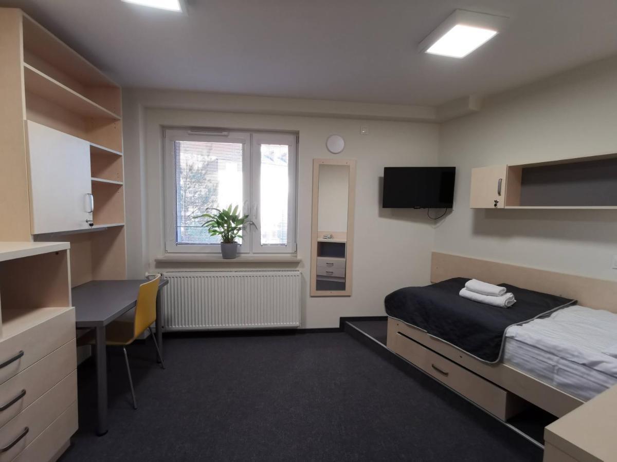 Ostello Dom Studencki Zaulek Cracovia Esterno foto